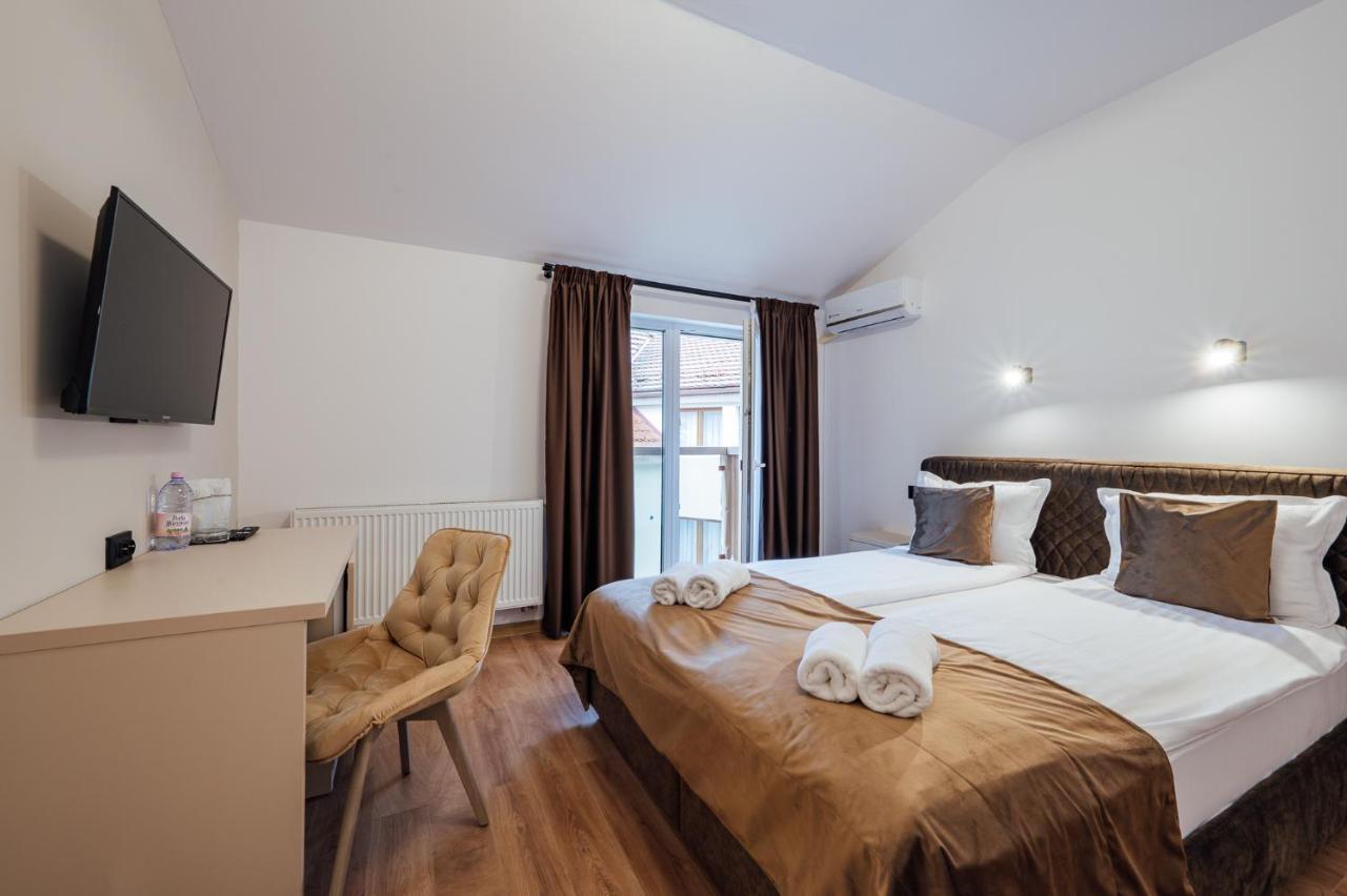 Vila Noblesse Совата Екстериор снимка